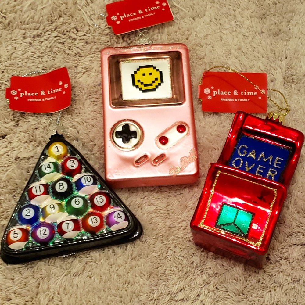 3 Christmas Ornaments Game Theme NWT!